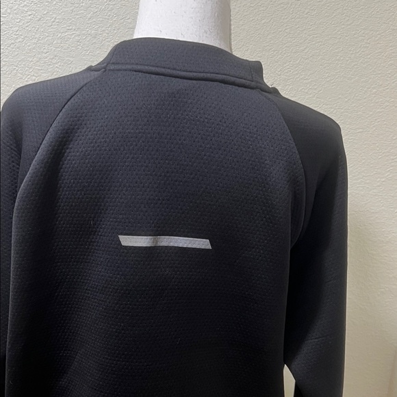 Zella Black Off-Shoulder Sweater - Picture 7 of 14